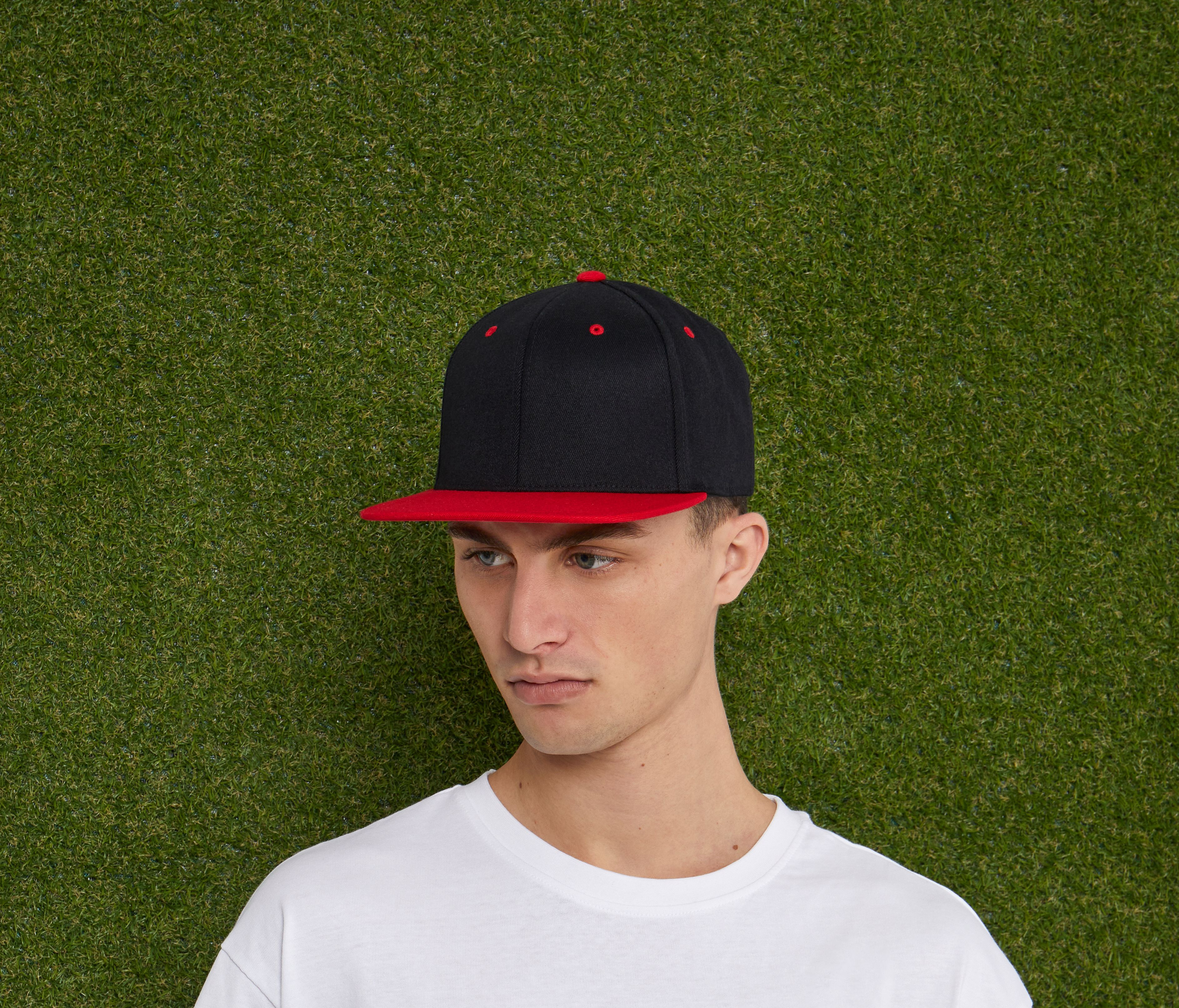 110®  FITTED SNAPBACK