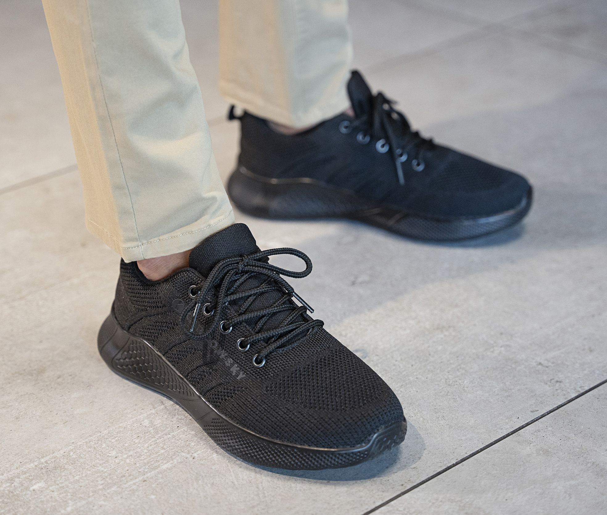 WORK SHOE