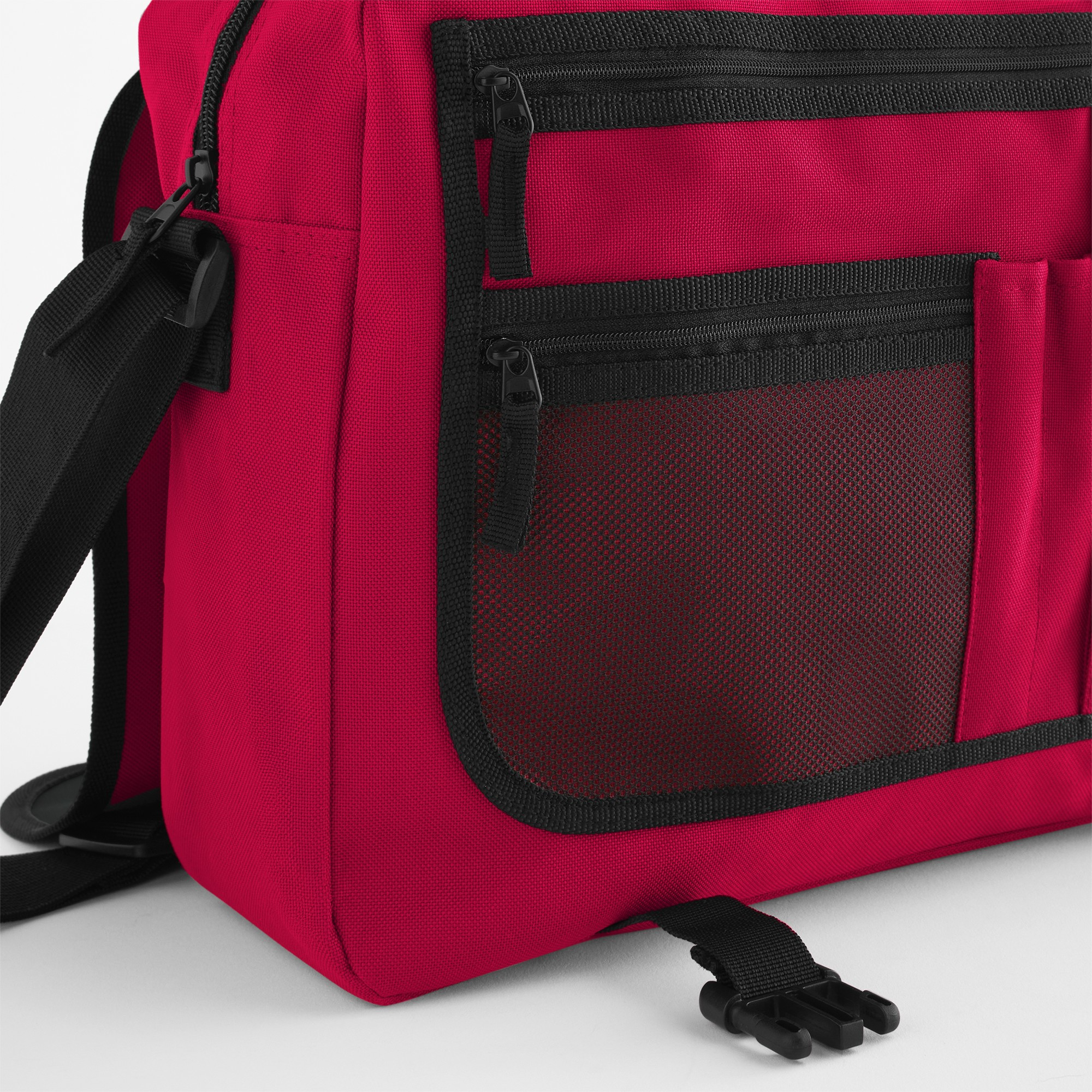 MESSENGER BAG