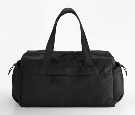 STUDIO HOLDALL